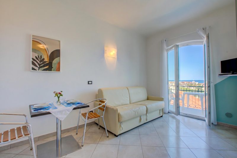 Seaview Pool Retreat - M7