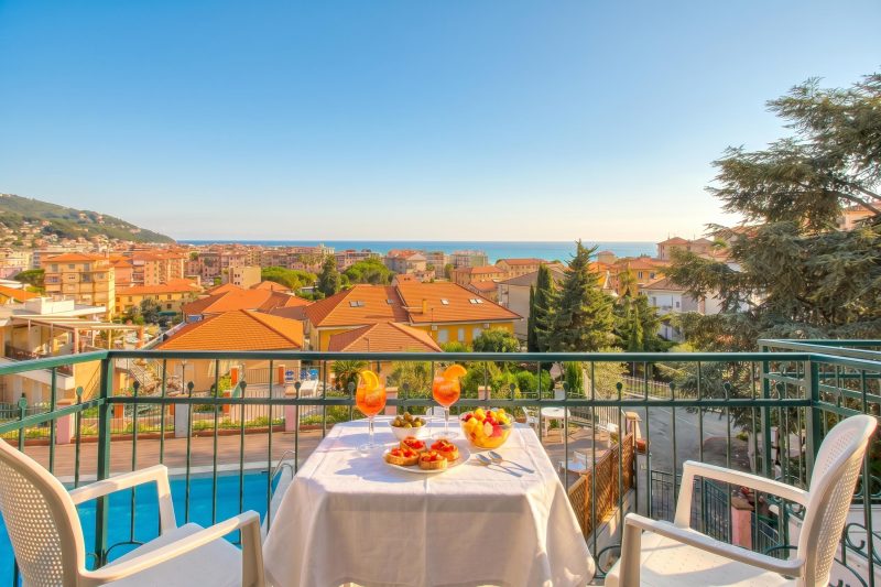 Seaview Pool Retreat - M9