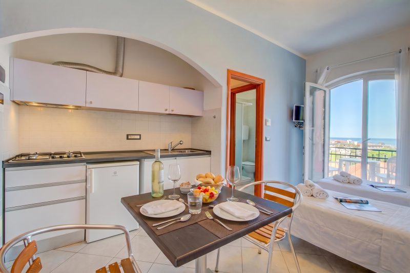 Seaview Pool Retreat - M9