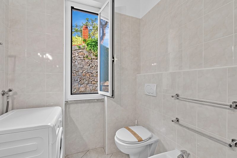 Seaview Pool Retreat - B2