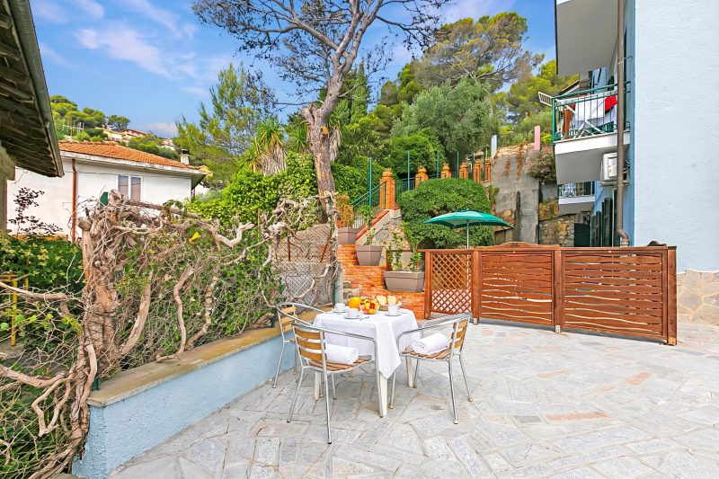 Seaview Pool Retreat - B2