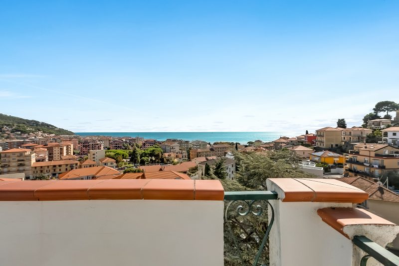 Seaview Pool Retreat - B24