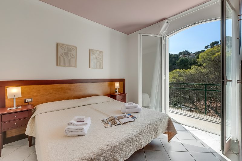 Seaview Pool Retreat - B24