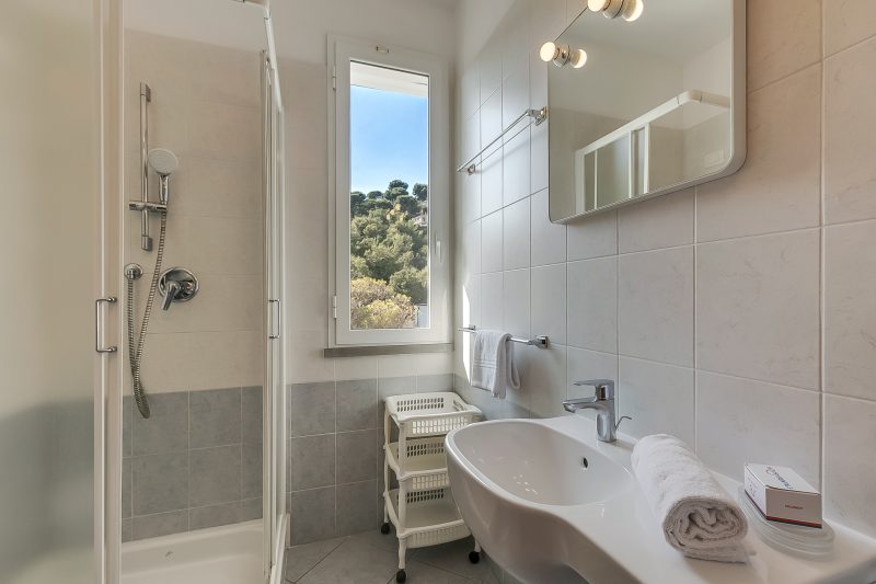 Seaview Pool Retreat - B24