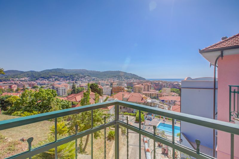 Seaview Pool Retreat  - B27