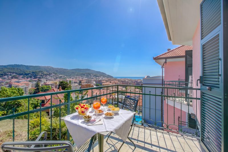 Seaview Pool Retreat  - B27