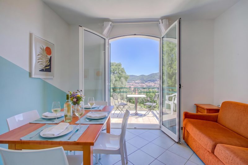 Seaview Pool Retreat  - B27