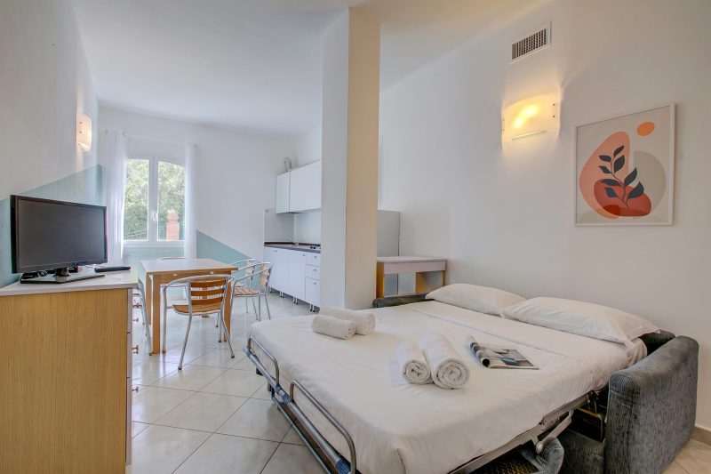Seaview Pool Retreat - T12