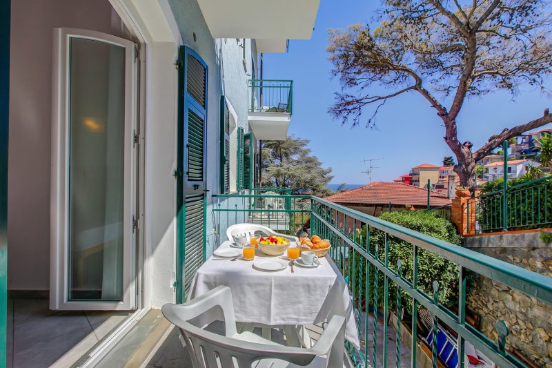 Seaview Pool Retreat - T12