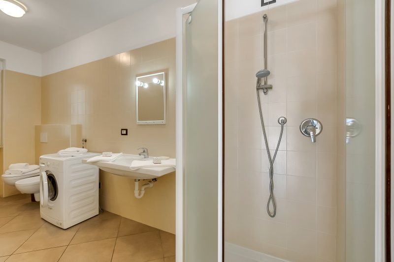 Seaview Pool Retreat - T21