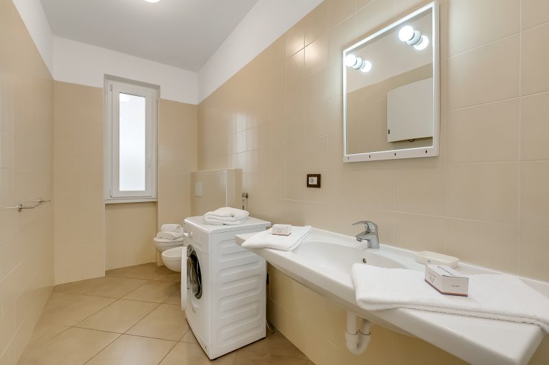 Seaview Pool Retreat - T21