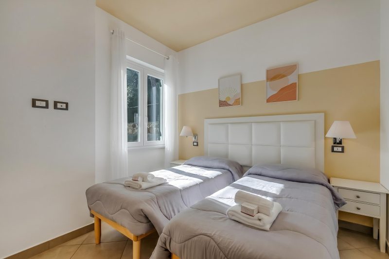 Seaview Pool Retreat - T21