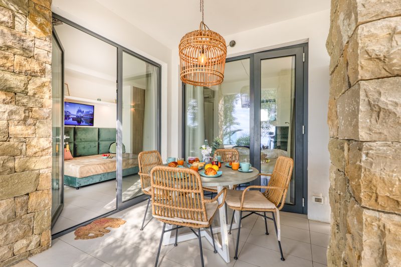 Boutique Pool Apt. Balzi Rossi - Roma 1