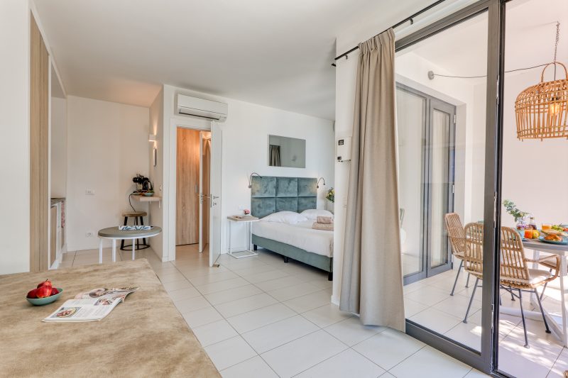 Boutique Pool Apt. Balzi Rossi - Roma 3