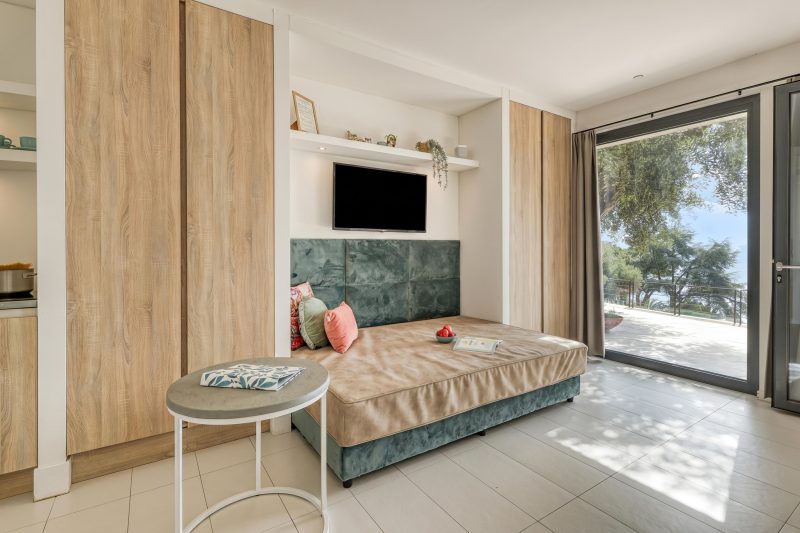 Boutique Pool Apt. Balzi Rossi - Roma 5