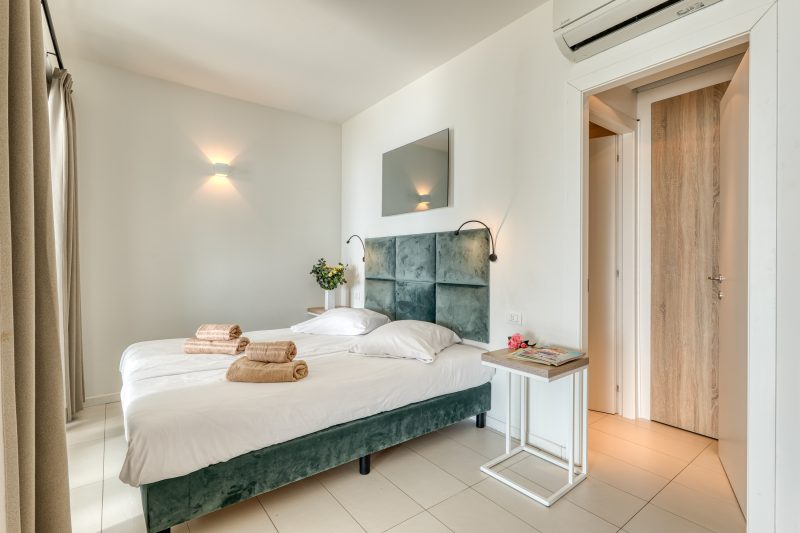 Boutique Pool Apt. Balzi Rossi - Roma 5