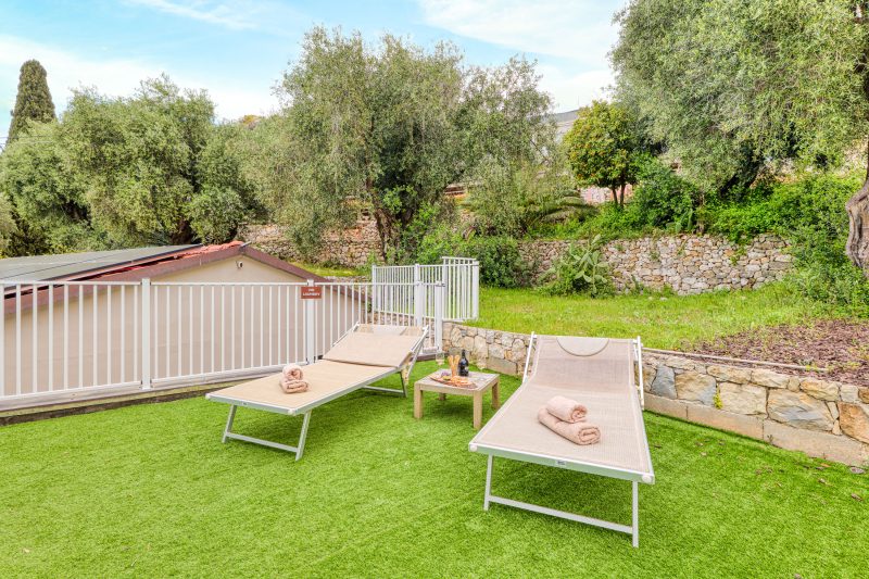 Boutique Pool Apt. Balzi Rossi - Lucca 1