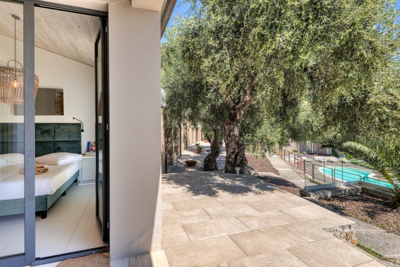 Boutique Pool Apt. Balzi Rossi - Siena