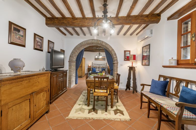 Studio With Pool And Garden