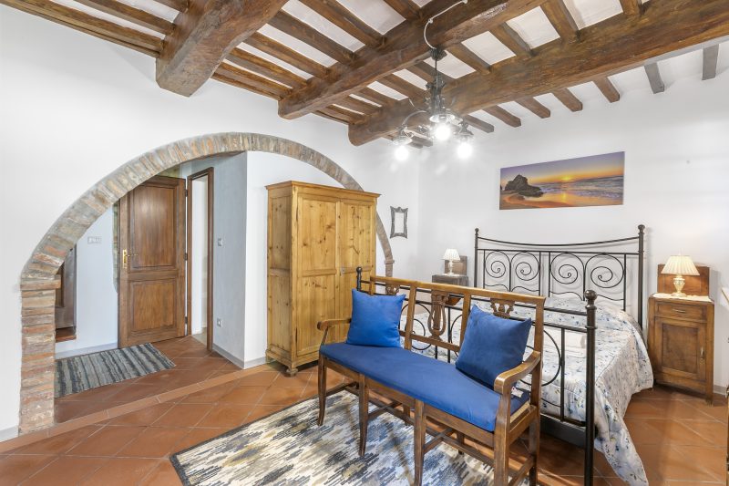 Studio With Pool And Garden