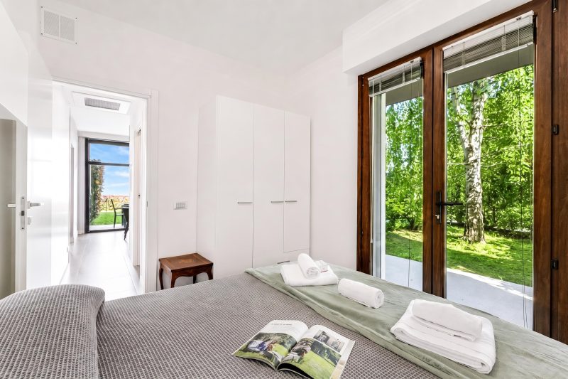 Aquavista Pool and Lake Maggiore View