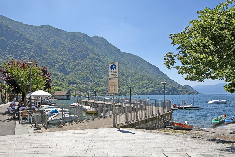 Il Porticciolo - Lake Front Panoramic Apartment
