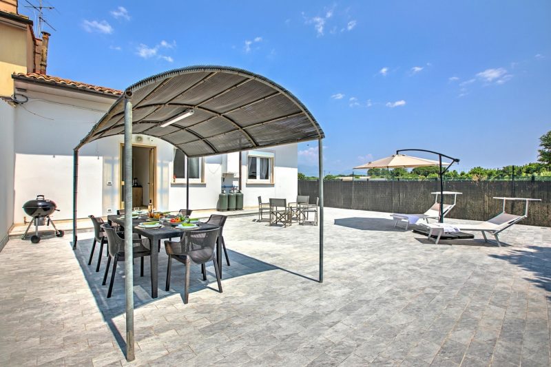 La Siesta with Private Garden