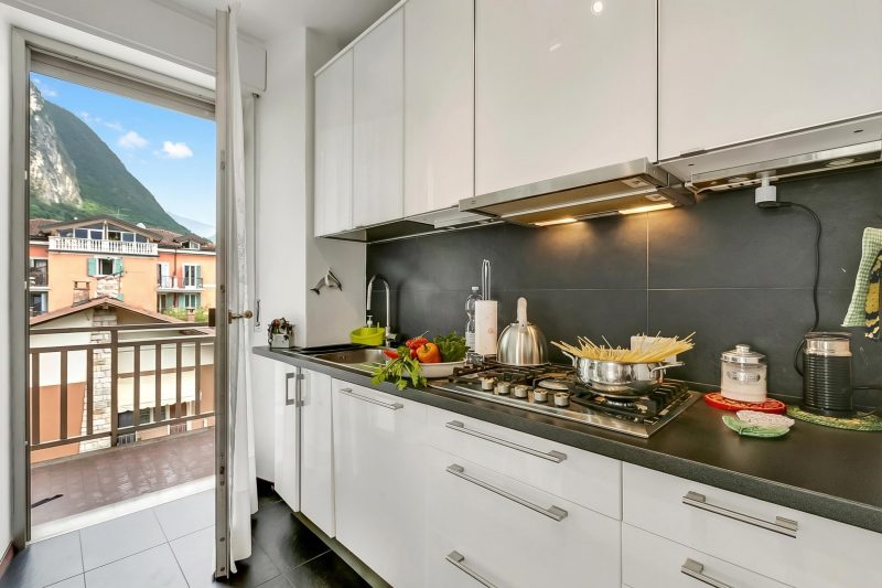 Casa Epofo - Riva del Garda Apartment with Balcony