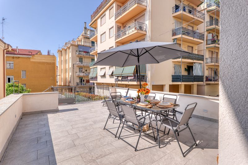 Casa del Geco with Terrace and Parking