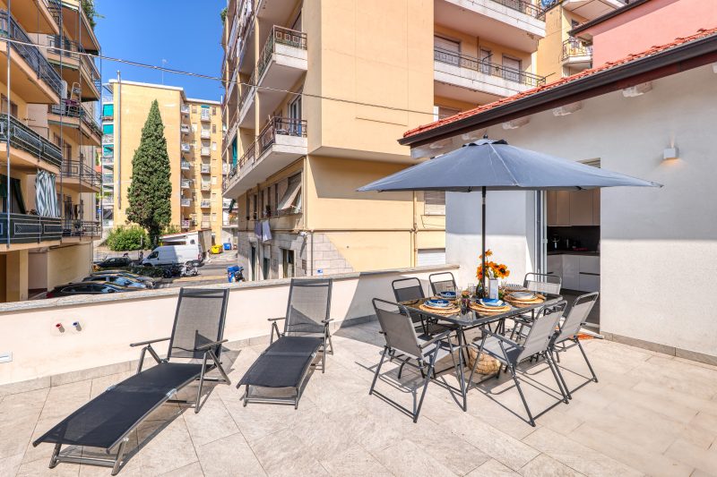 Casa del Geco with Terrace and Parking