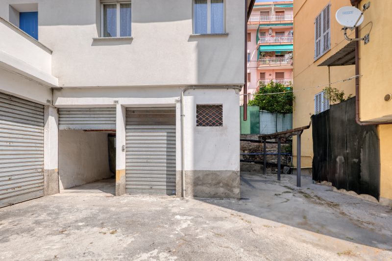 Casa del Geco with Terrace and Parking