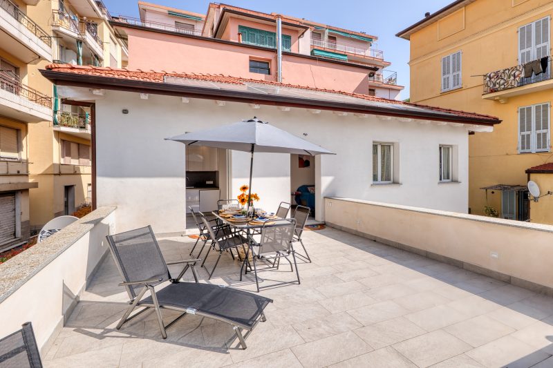 Casa del Geco with Terrace and Parking