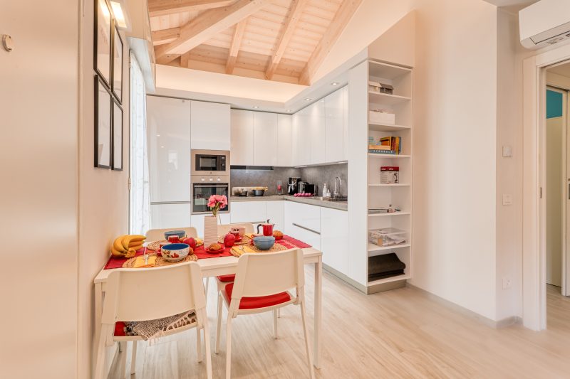 Casa del Geco with Terrace and Parking