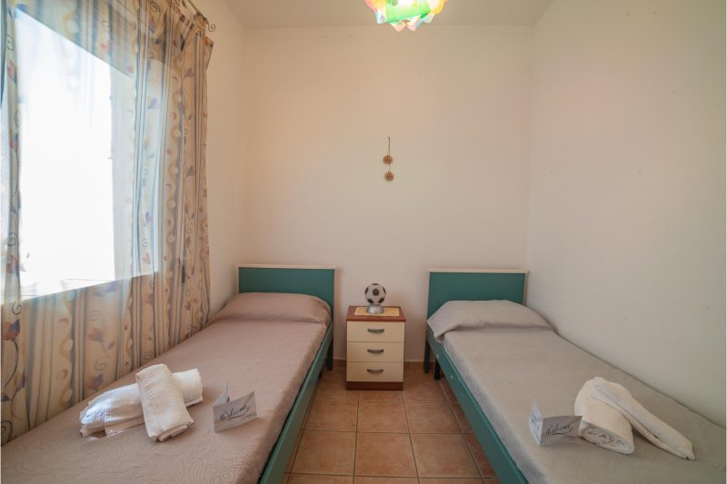 Rusciu Te Lu Mare Apartment with Terrace & Garden