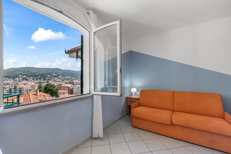 Seaview Pool Retreat - B28