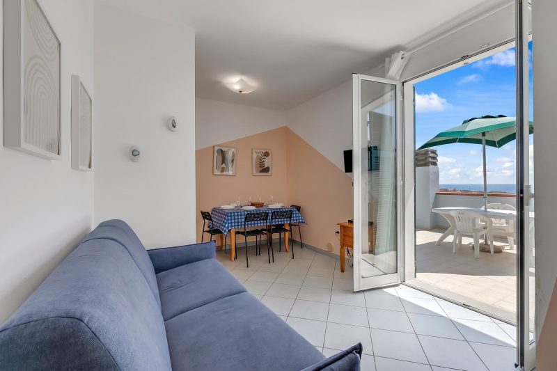 Seaview Pool Retreat - B28