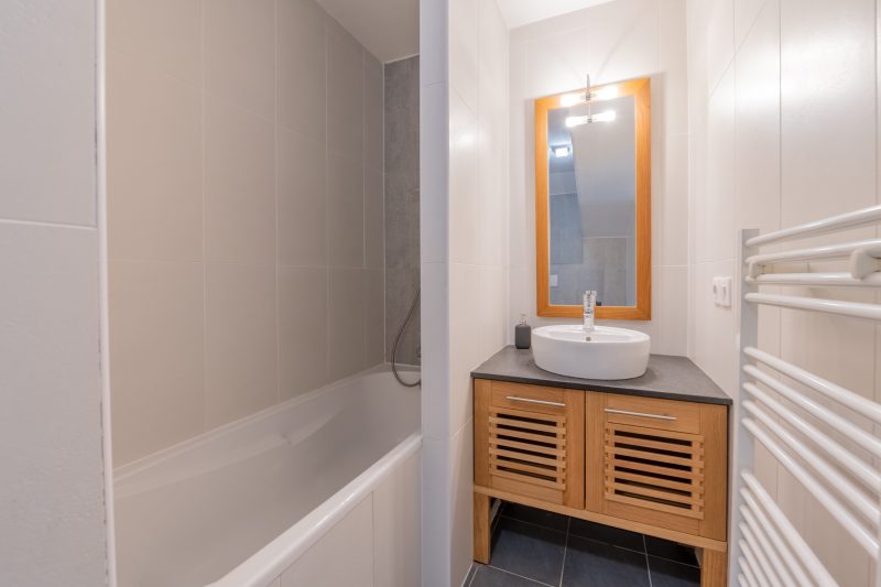 l'Ours Bleu A35 Ski-In at Vallorcine| Shared Pool, Gym & Wellness