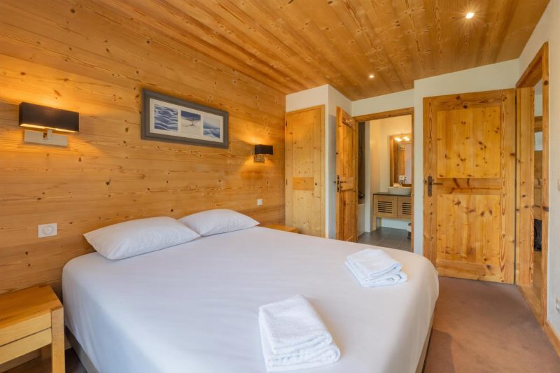 l'Ours Bleu A35 Ski-In at Vallorcine| Shared Pool, Gym & Wellness