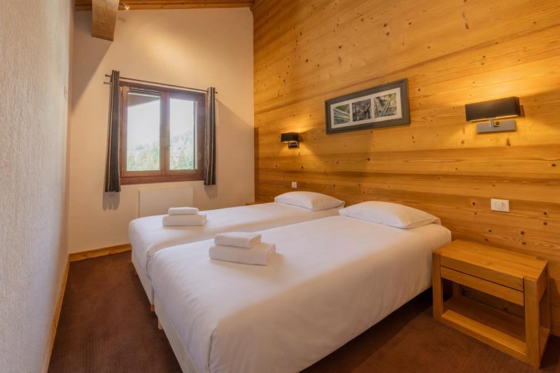 l'Ours Bleu A35 Ski-In at Vallorcine| Shared Pool, Gym & Wellness