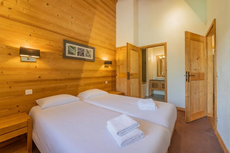 l'Ours Bleu A35 Ski-In at Vallorcine| Shared Pool, Gym & Wellness