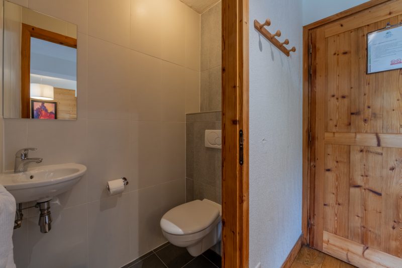 l'Ours Bleu A35 Ski-In at Vallorcine| Shared Pool, Gym & Wellness