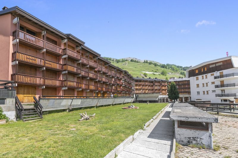 Studio Valleverde 26B Ski-in/out with Balcony