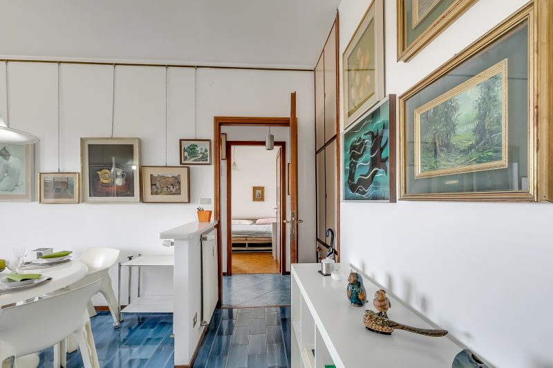 Owl House, Sea-View Terrace Apt in Sanremo