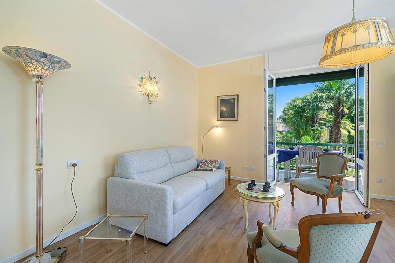 Strixia Apartment - 50m From Lake with Balcony