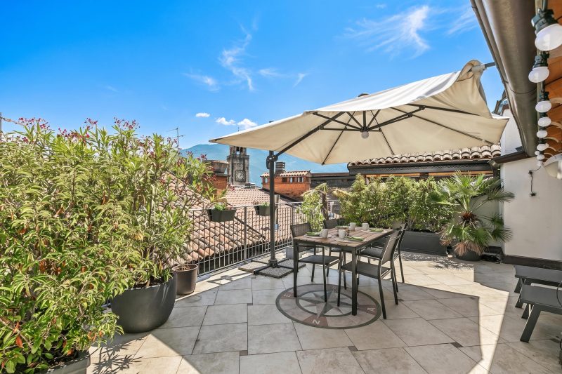 Riva's Rooftop Retreat