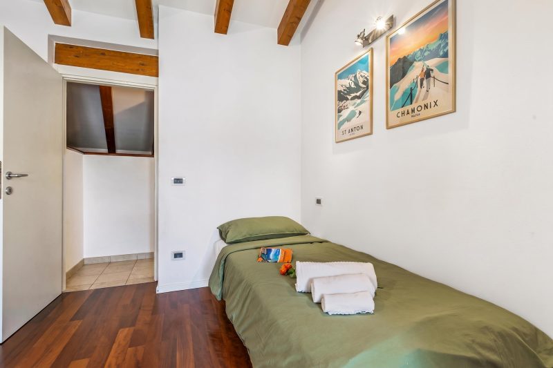 Riva's Rooftop Retreat