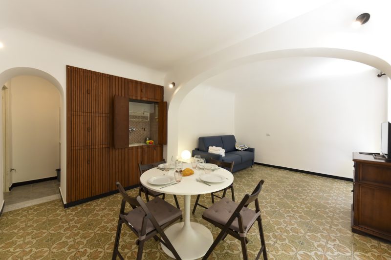 Maisonette Apartment with Outdoor Dining