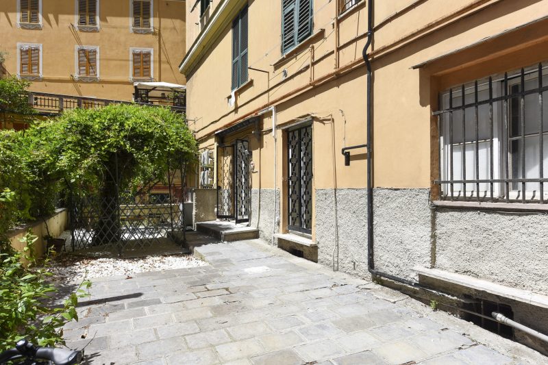Maisonette Apartment with Outdoor Dining