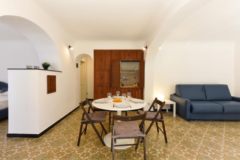 Maisonette Apartment with Outdoor Dining