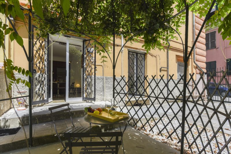 Maisonette Apartment with Outdoor Dining